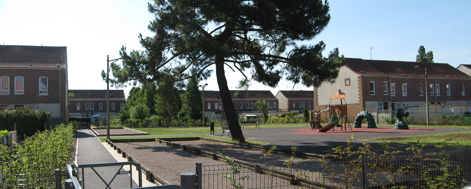 Aire-de-jeux-cité-Notre-dame