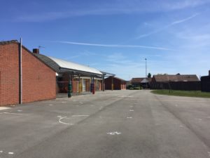 cour existante minérale de l'école Pasteur Lompret